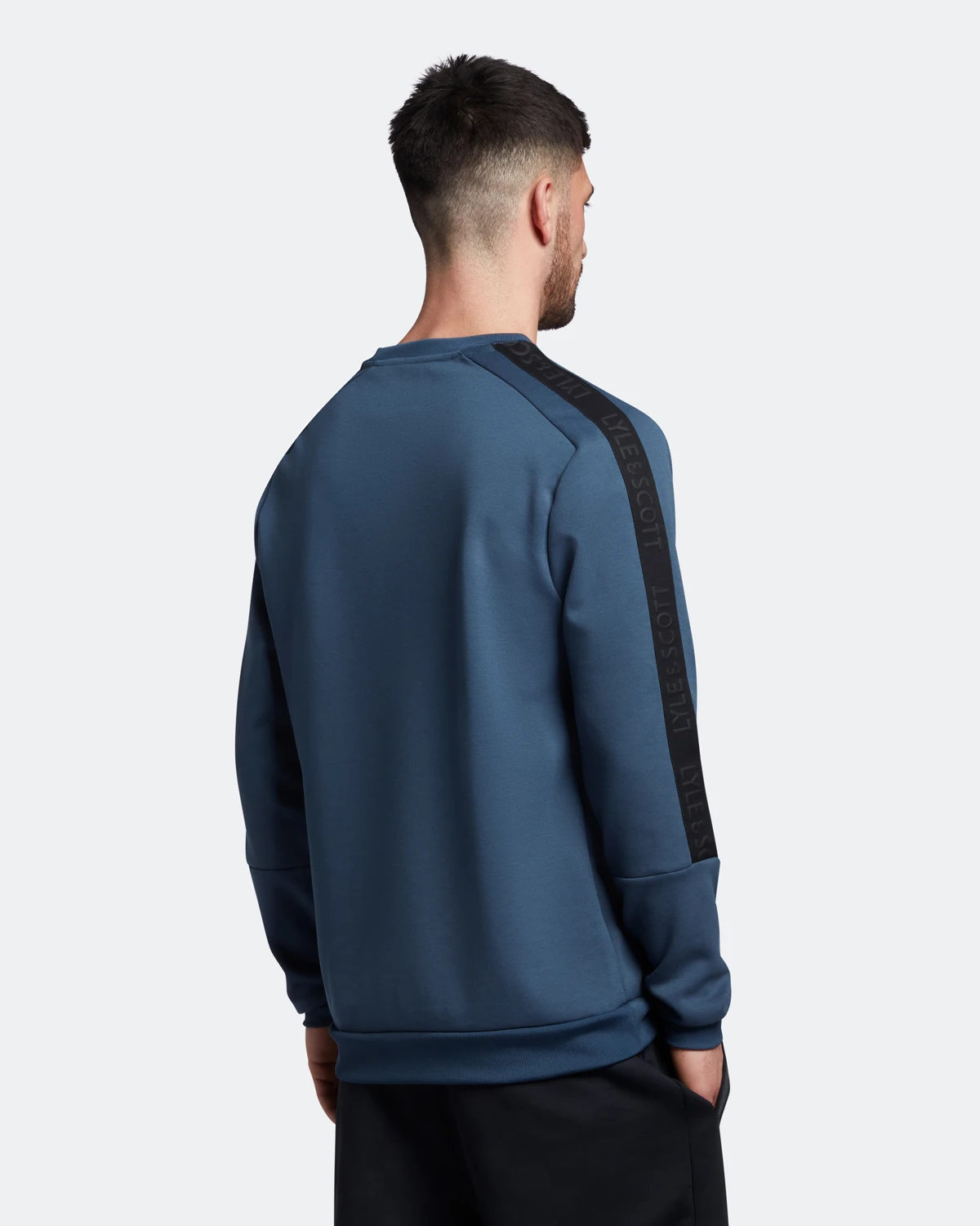 Lyle And Scott Pocket Branded Sweat Crew 2023 4 Lyle And Scott Pocket Branded Sweat Crew 2023 - Afbeelding 2