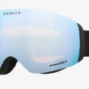 Oakley Flight Deck M - Factory Pilot Blk-Prizm Snow Sapph 2 Oakley Flight Deck M - Factory Pilot Blk-Prizm Snow Sapph -Duijvestein-Winterstore Schermafbeelding 2022 06 29 101737